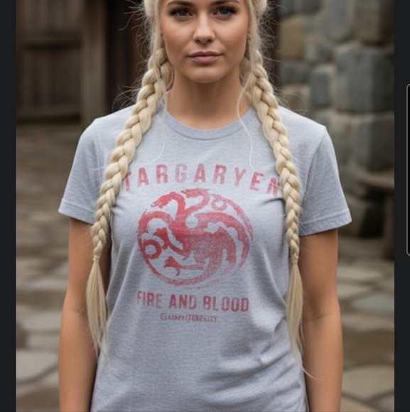🐉 GoT Targaryen Fire & Blood Tee Distressed M 🔥 - Picture 1 of 5